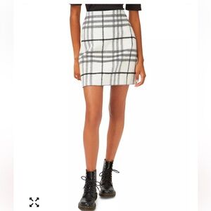 RILEY & RAE wool blend PLAID mini skirt BLACK & WHITE size 12